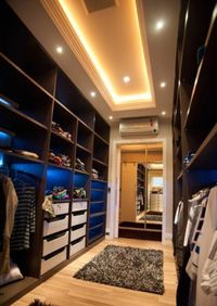 Большая открытая гардеробная комната с комбинированным наполнением Уссурийск